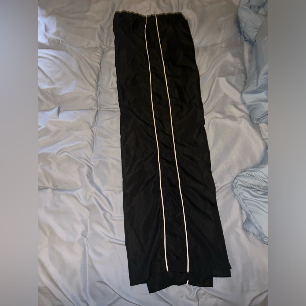 Black sweatpants